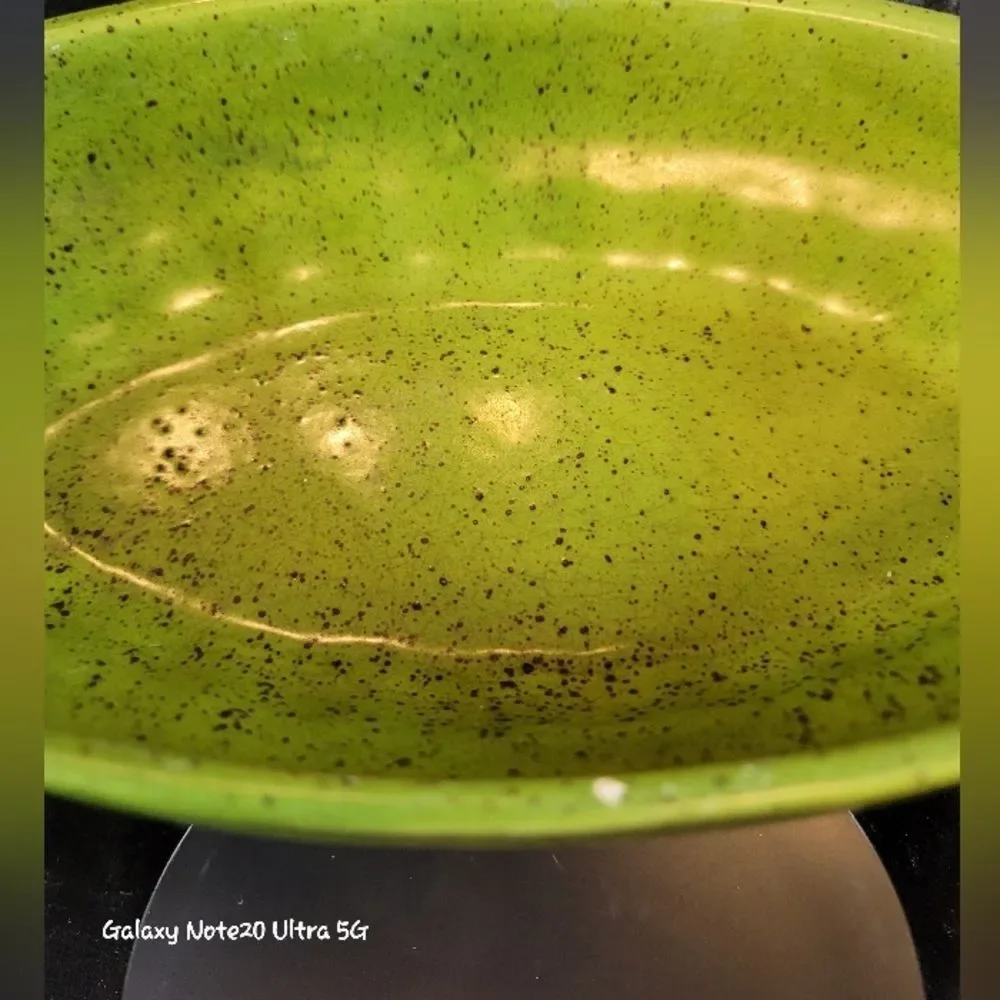 0782. 1974 ~ Vintage ~ Collectable ~ Haeger Pottery ~ Bright Green Speckled Glaz